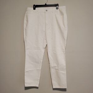 NEW Christopher & Banks Modern Fit Ankle Length White Jeans Women's Size 16